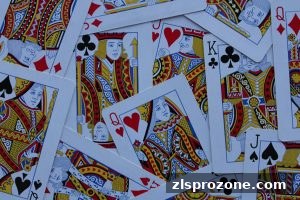 尊龙凯时棋牌课堂：斗地主单牌策略精讲，从入门到精通
