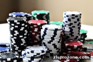PK10与推牌九的职业进阶之路：尊龙凯时视角下的棋牌新机遇